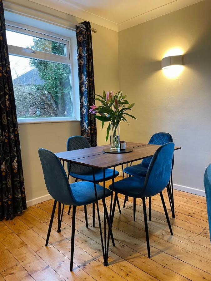 Kist Accommodates - Stylish Headingley Apartment - Parking - 500 Mps Wifi Meanwood Екстериор снимка