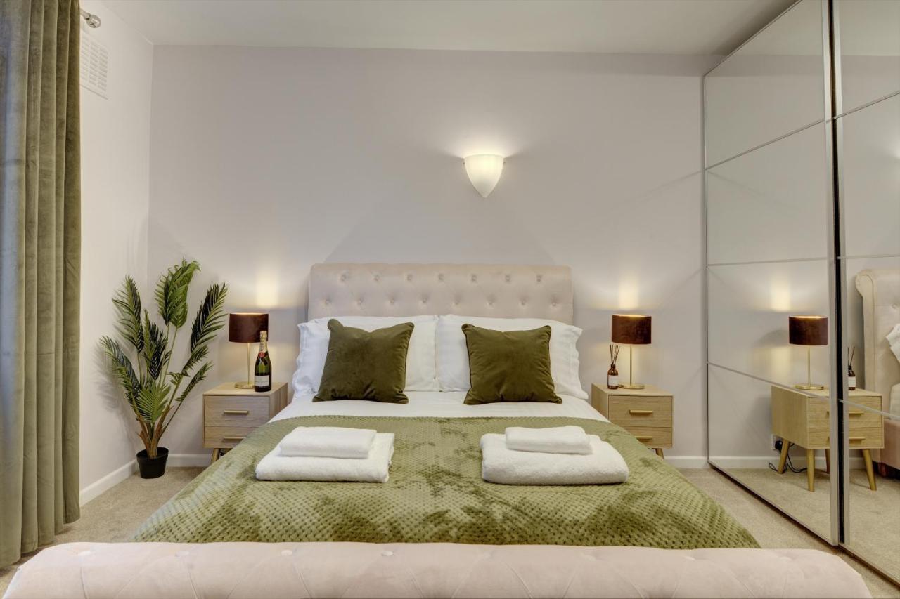 Kist Accommodates - Stylish Headingley Apartment - Parking - 500 Mps Wifi Meanwood Екстериор снимка