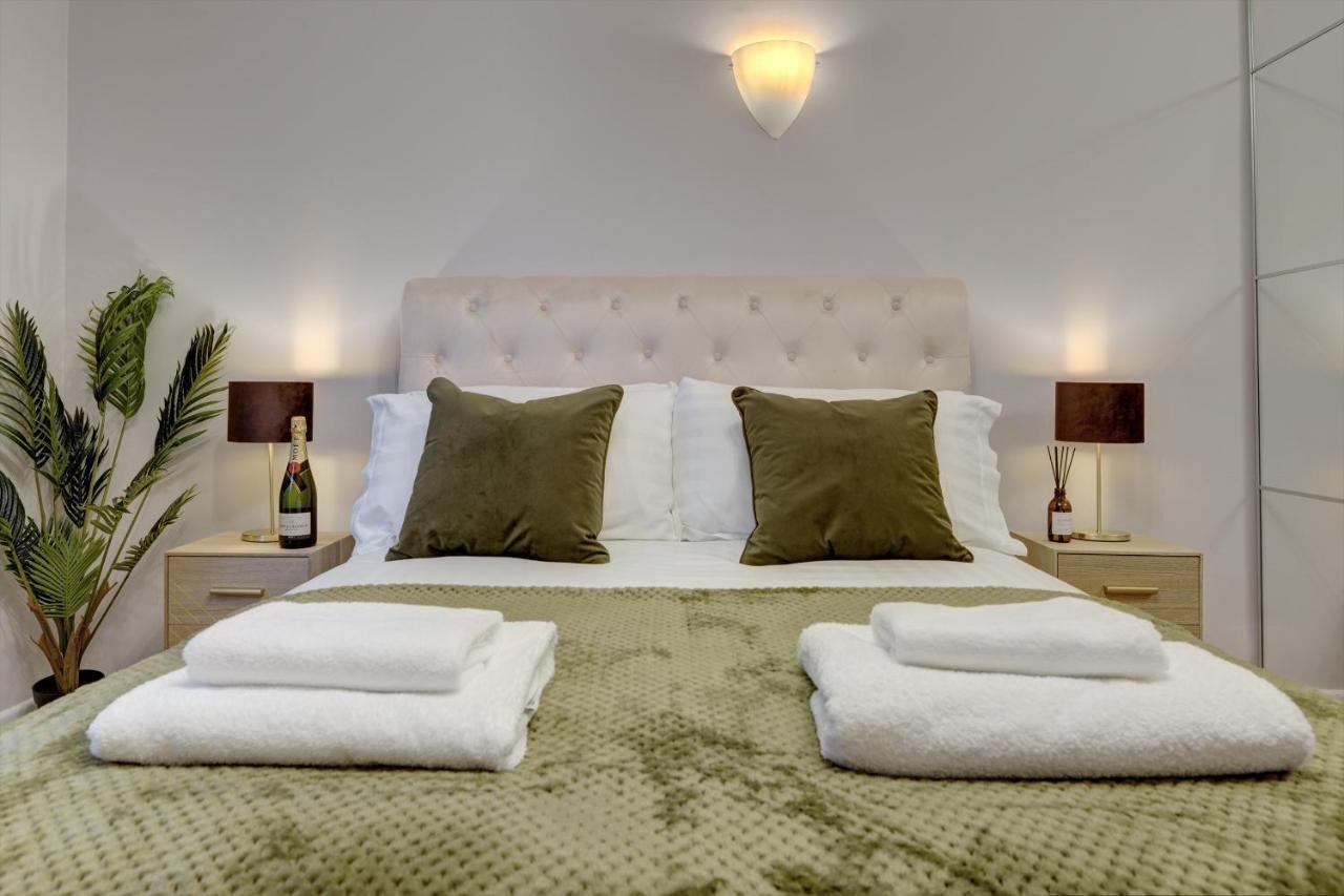 Kist Accommodates - Stylish Headingley Apartment - Parking - 500 Mps Wifi Meanwood Екстериор снимка