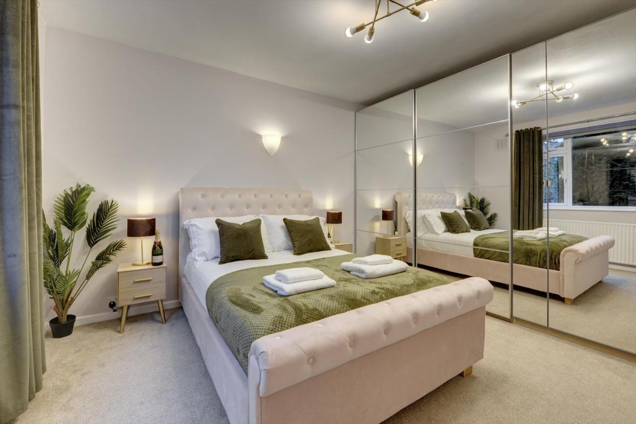 Kist Accommodates - Stylish Headingley Apartment - Parking - 500 Mps Wifi Meanwood Екстериор снимка